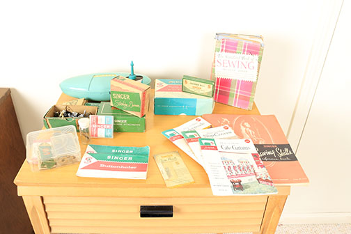 Vintage Singer Sewing Machine and Accessories