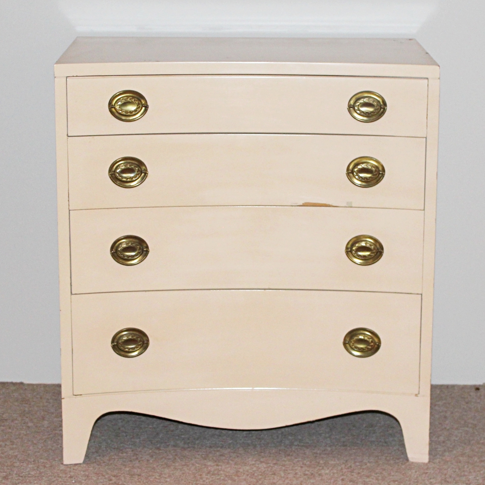 Vintage Hepplewhite Style Painted Chest
