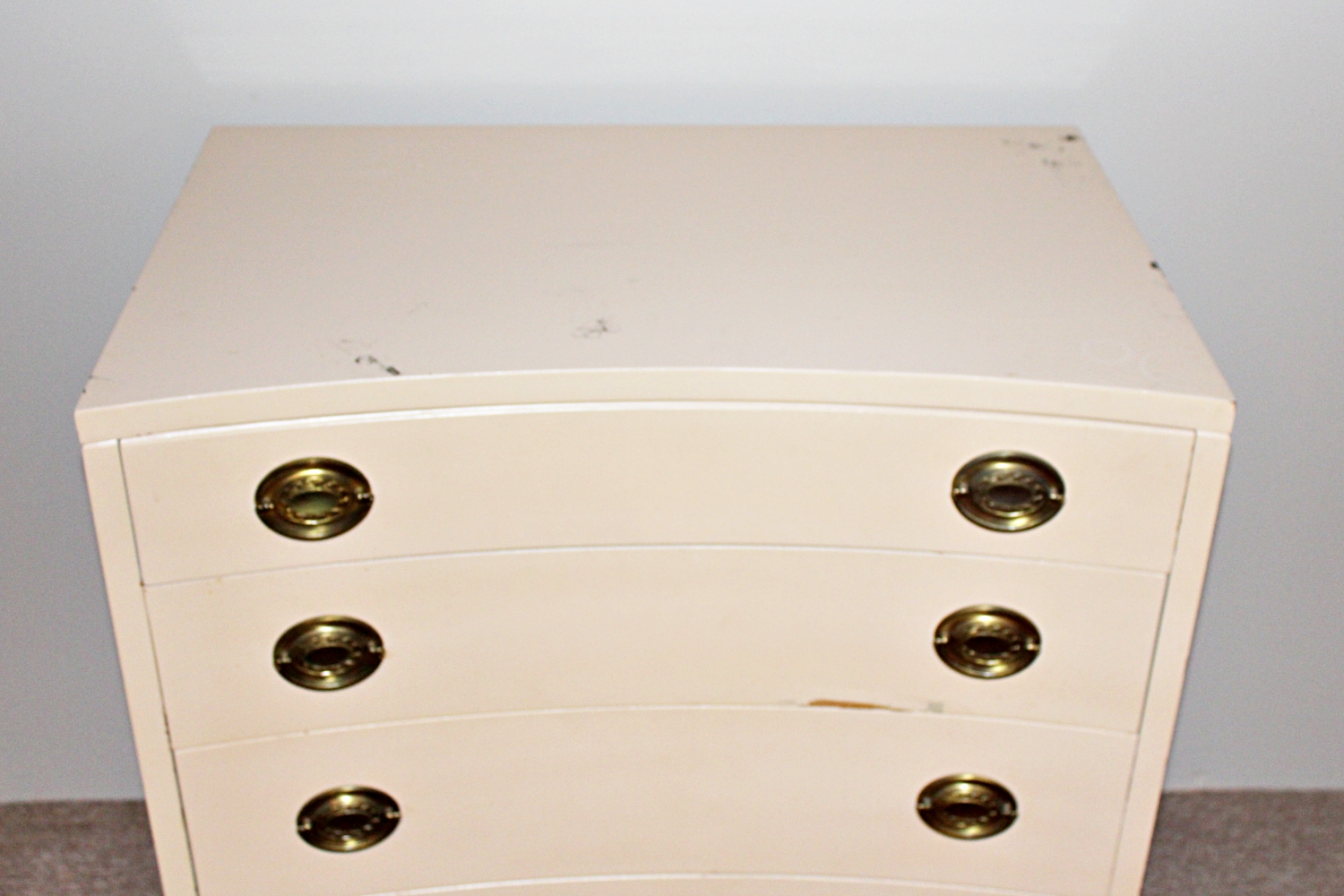 Vintage Hepplewhite Style Painted Chest