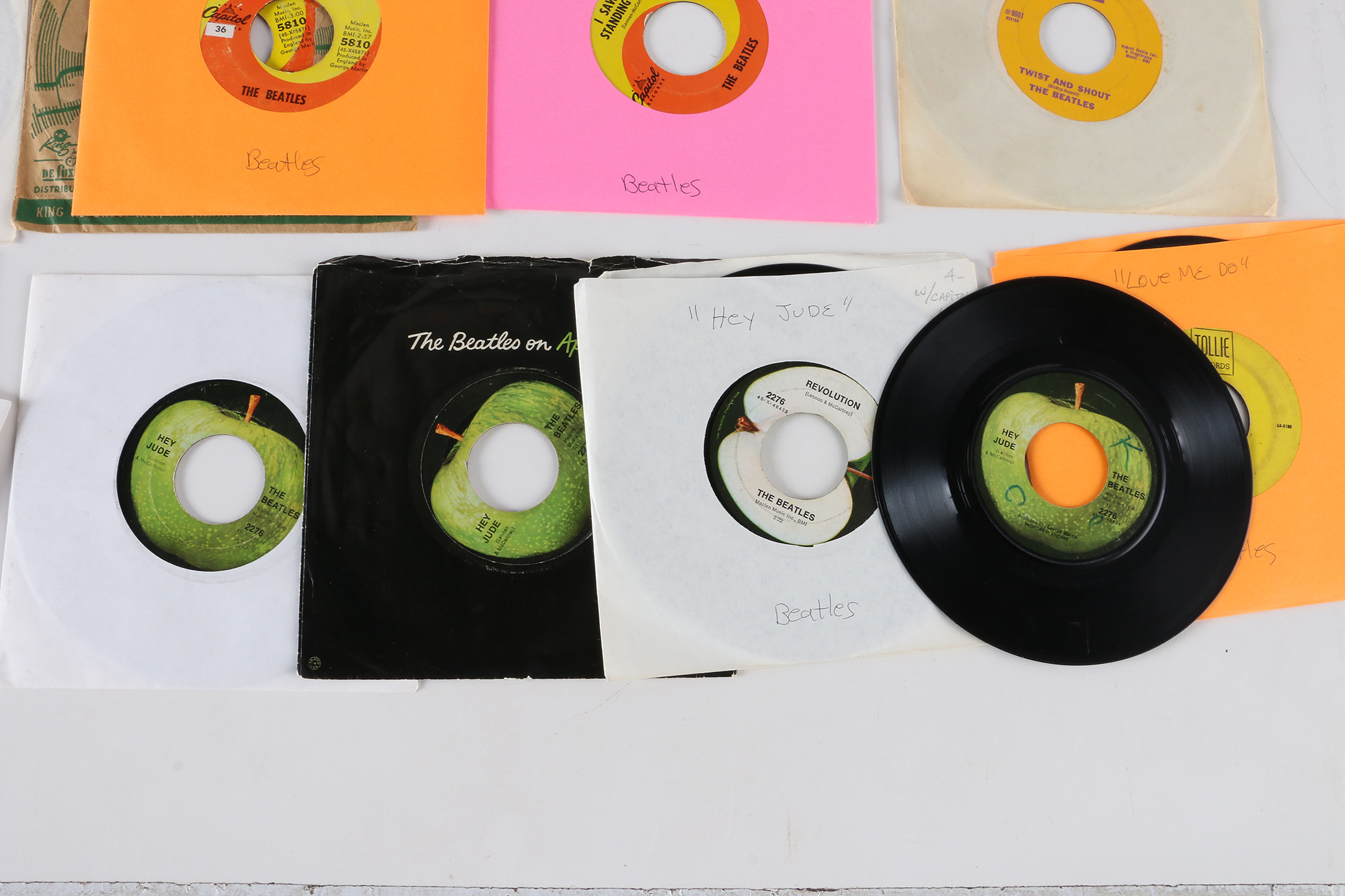 20 Beatles 45 rpm Singles