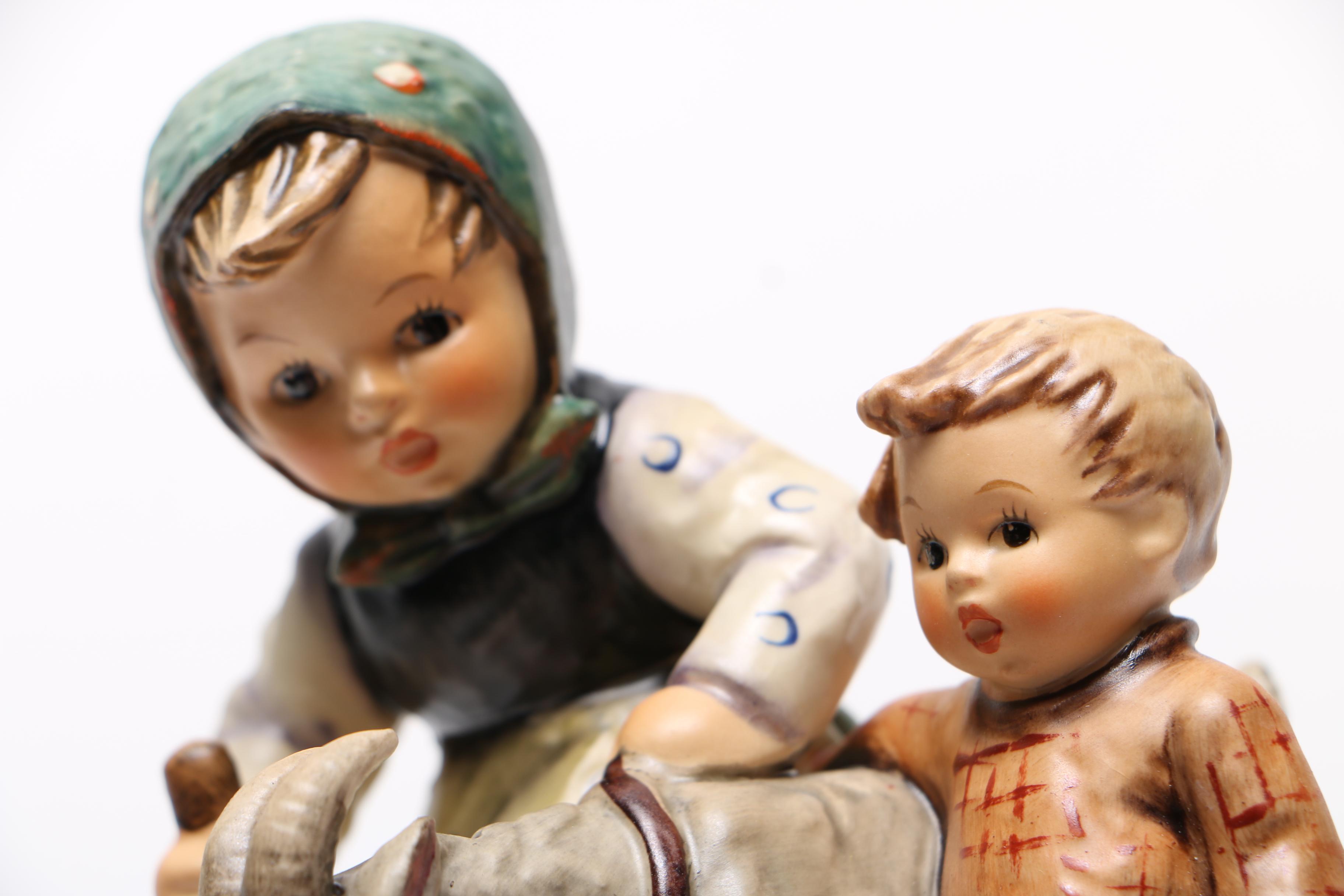 Hummel "Homeward Bound" Figurine