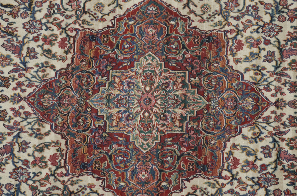 Oriental Weavers "Morocco Ivory" Alexandra Collection Area Rug