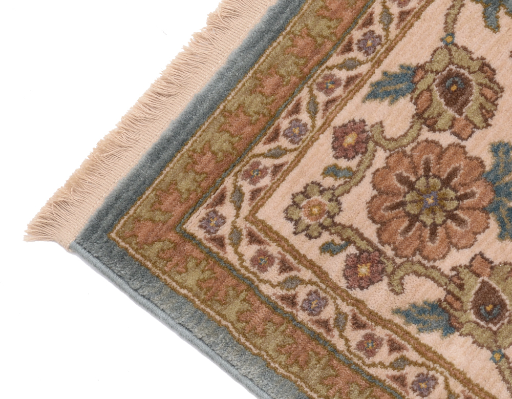 Karastan "Sereno" Machine Woven Rug