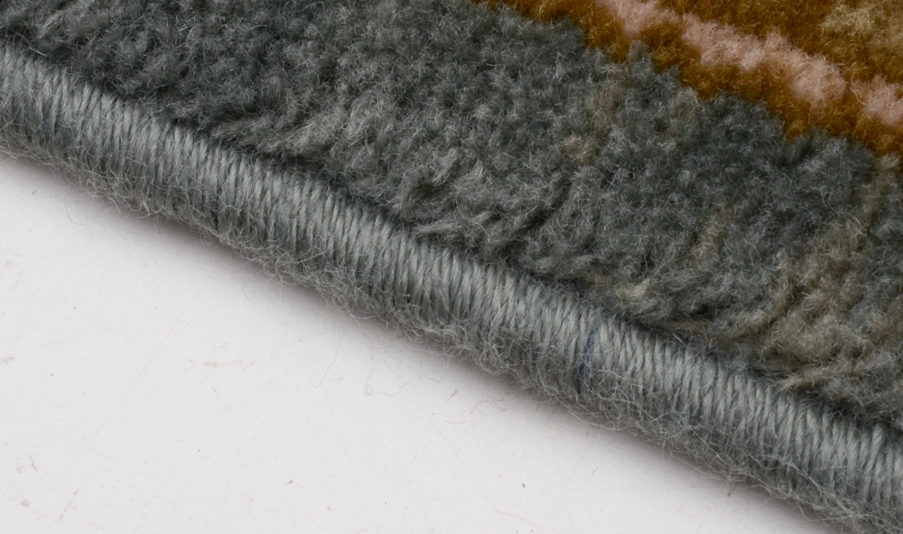 Karastan "Sereno" Machine Woven Rug