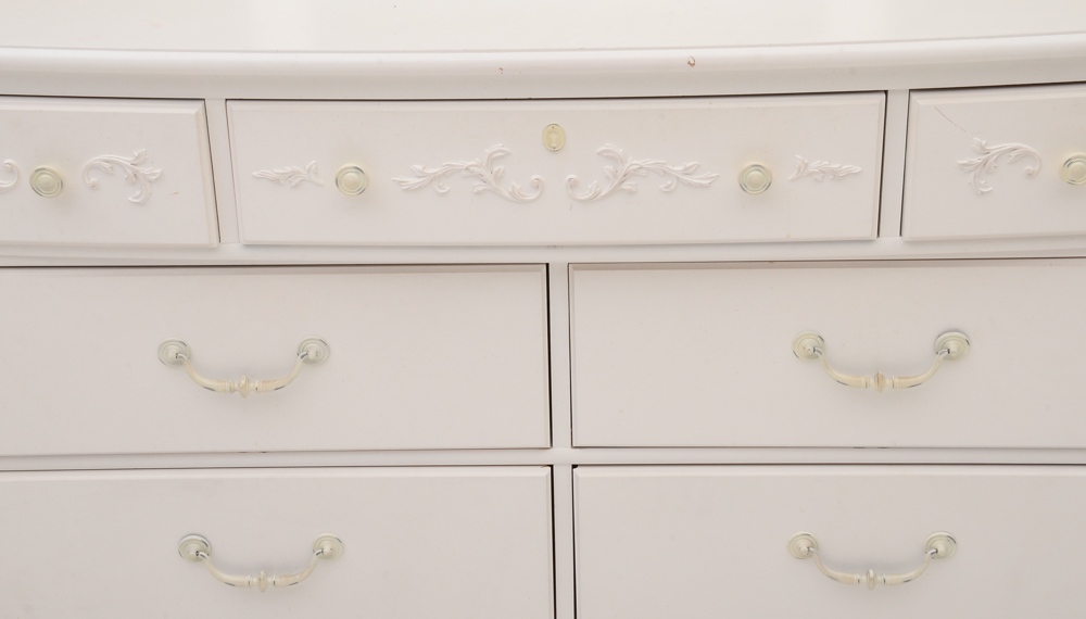 Stanley "Isabella" Dresser in White with Mirror