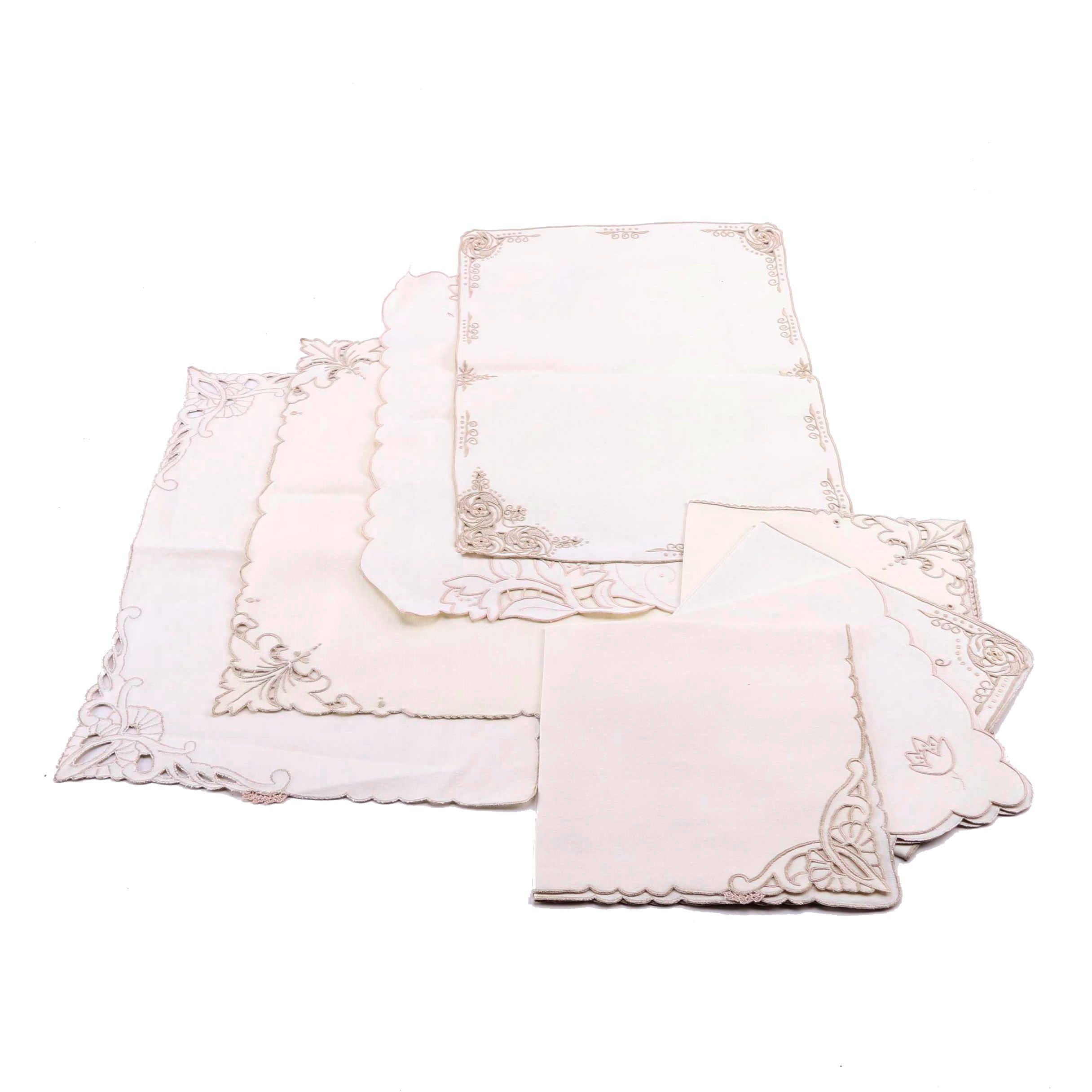 Vintage Linen Placemats and Napkins