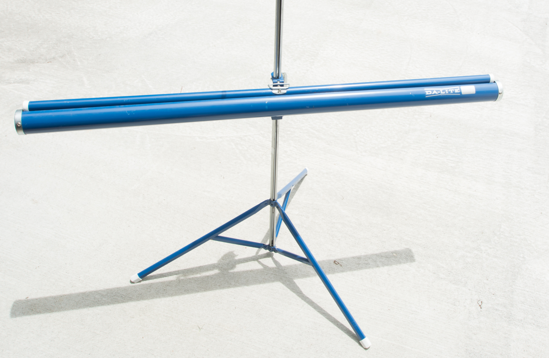 Da-Lite Silver Flyer Projection Screen