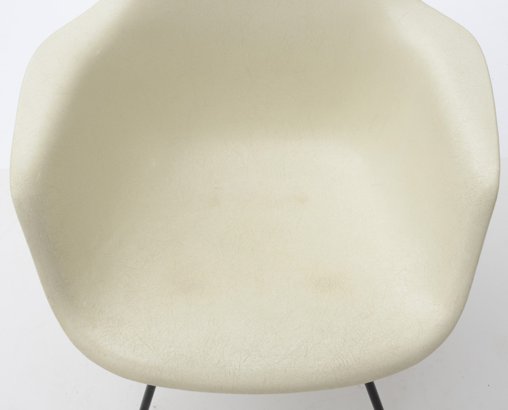 Herman Miller White Fiberglass Chair