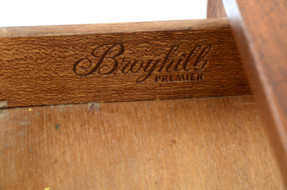 Broyhill "Brasilia" Nightstand
