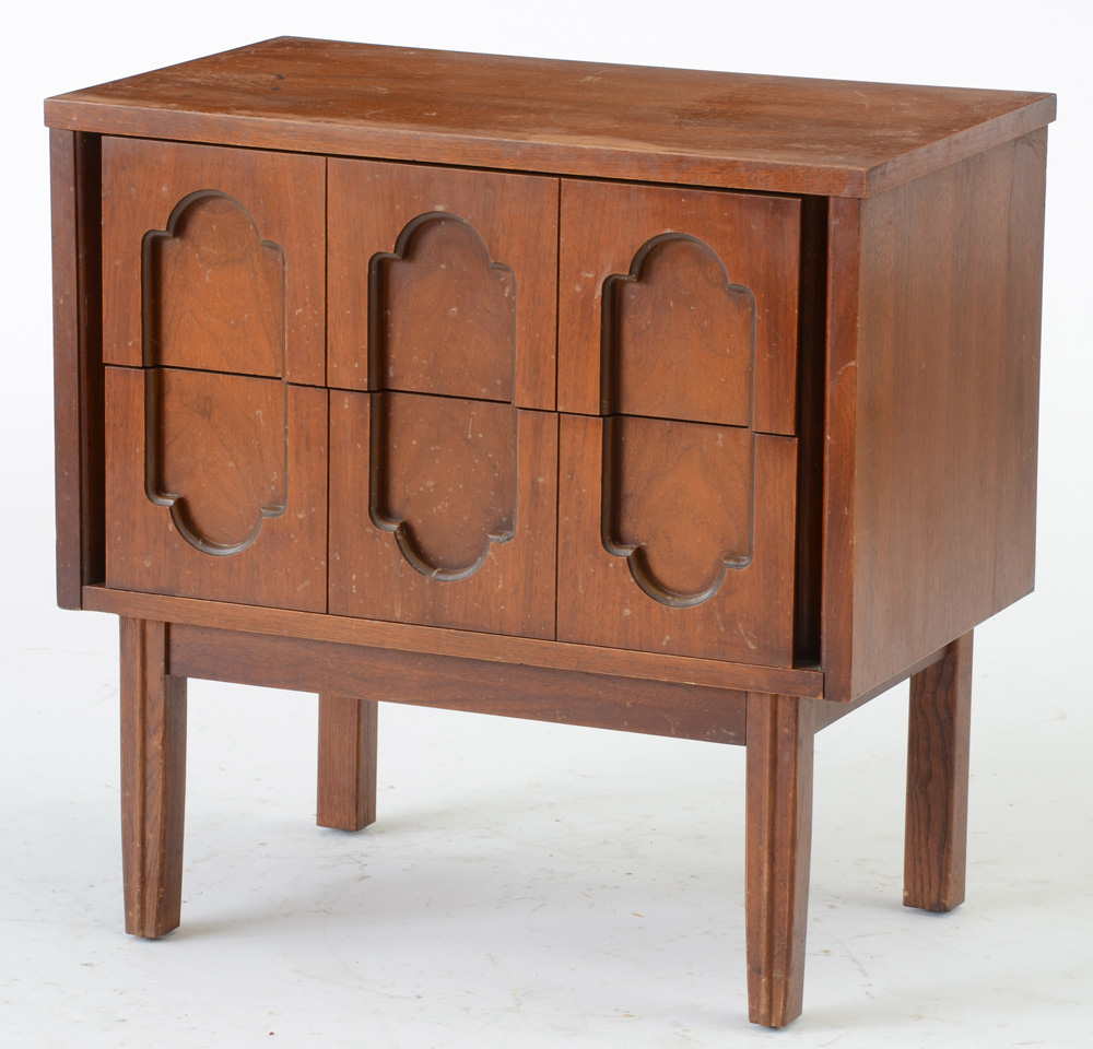 Mid Century Modern Dixie Walnut Nightstands
