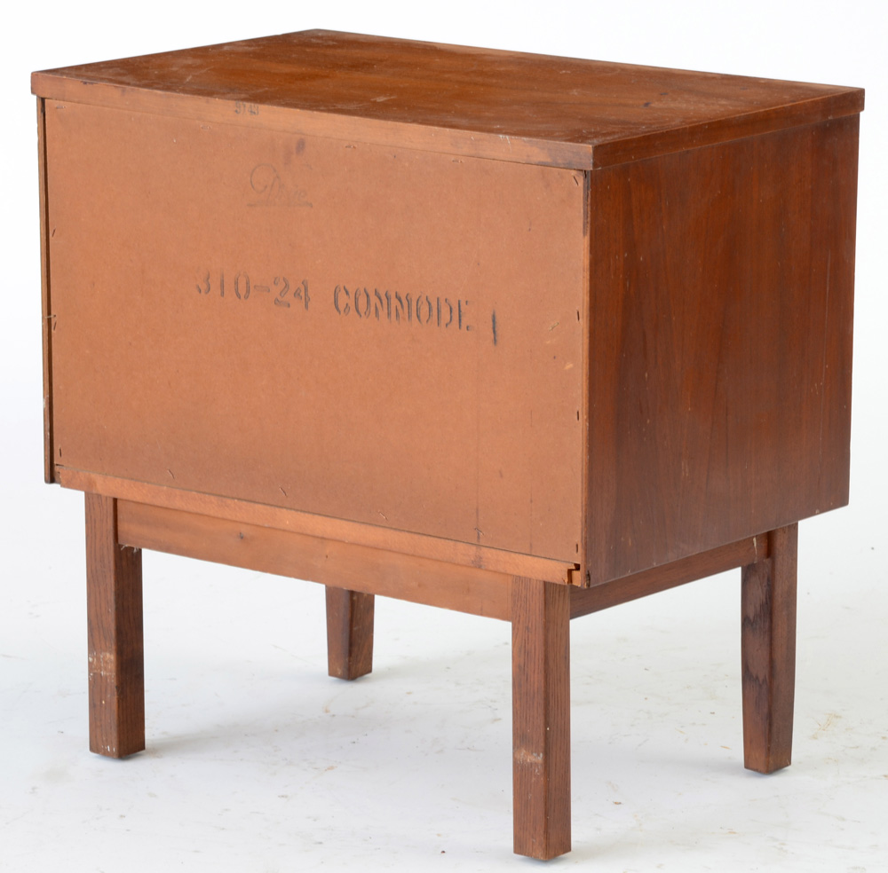 Mid Century Modern Dixie Walnut Nightstands