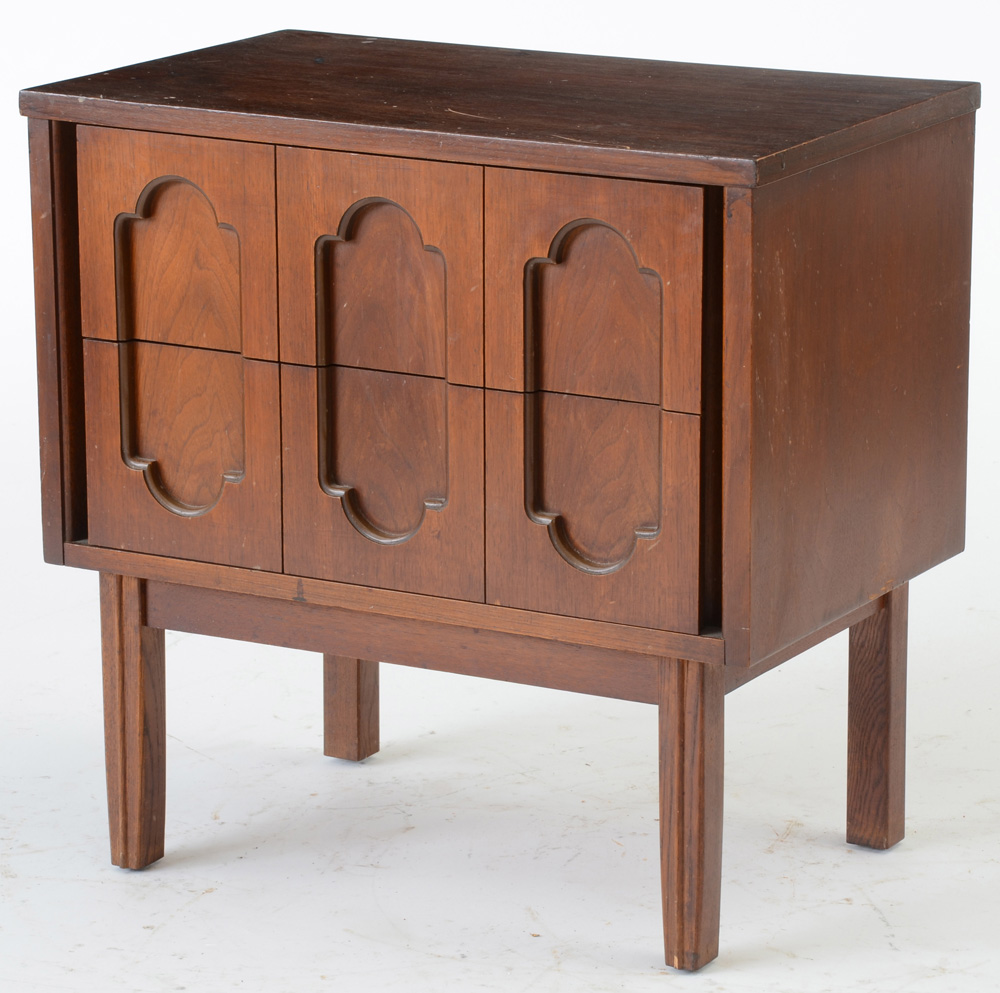 Mid Century Modern Dixie Walnut Nightstands