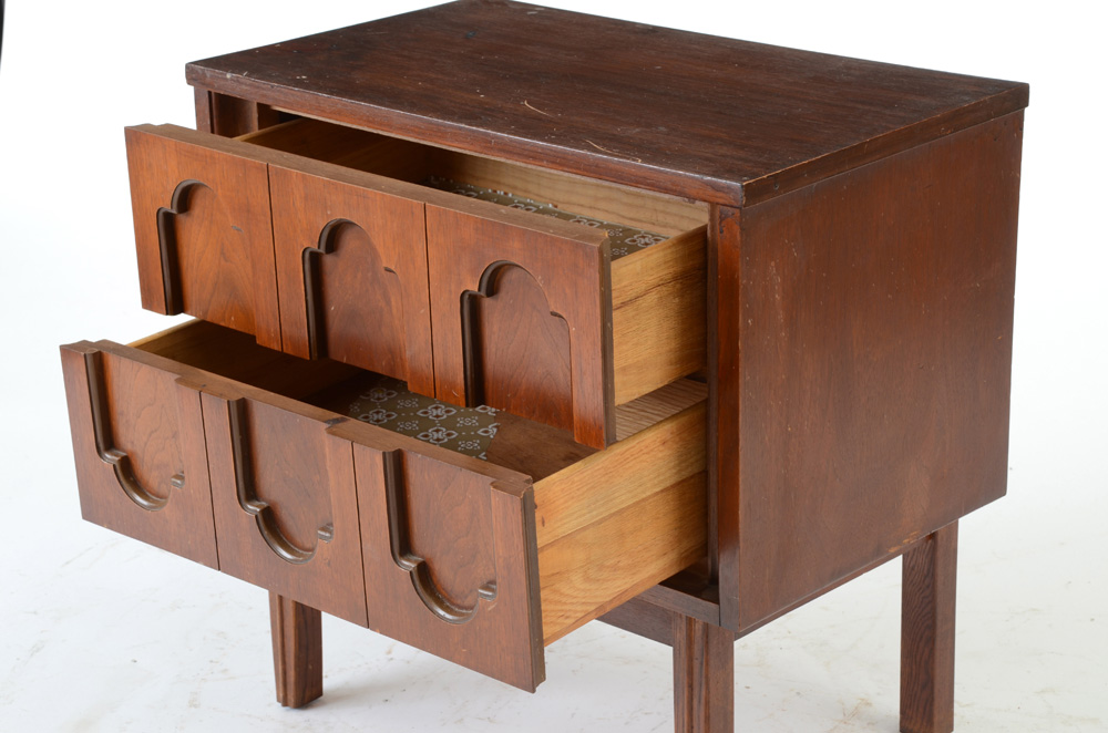Mid Century Modern Dixie Walnut Nightstands
