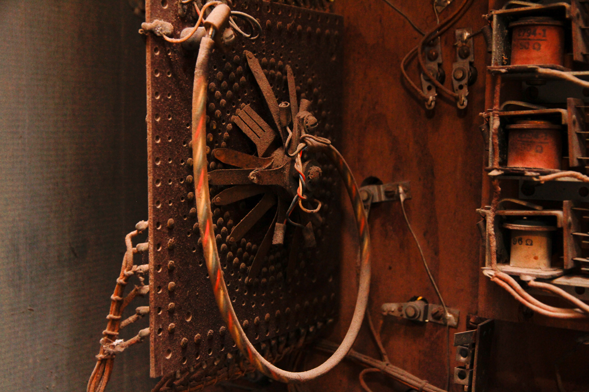 1950 Bally "Turf King" Bingo Pinball Machine