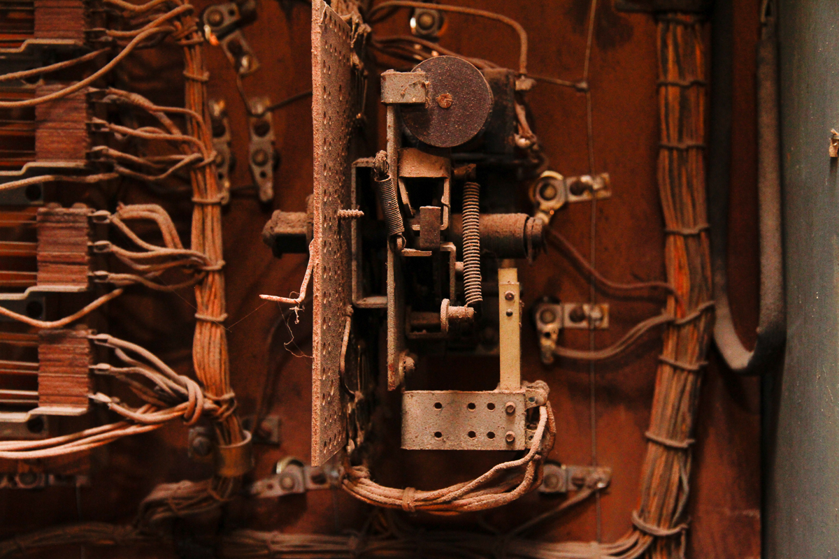 1950 Bally "Turf King" Bingo Pinball Machine