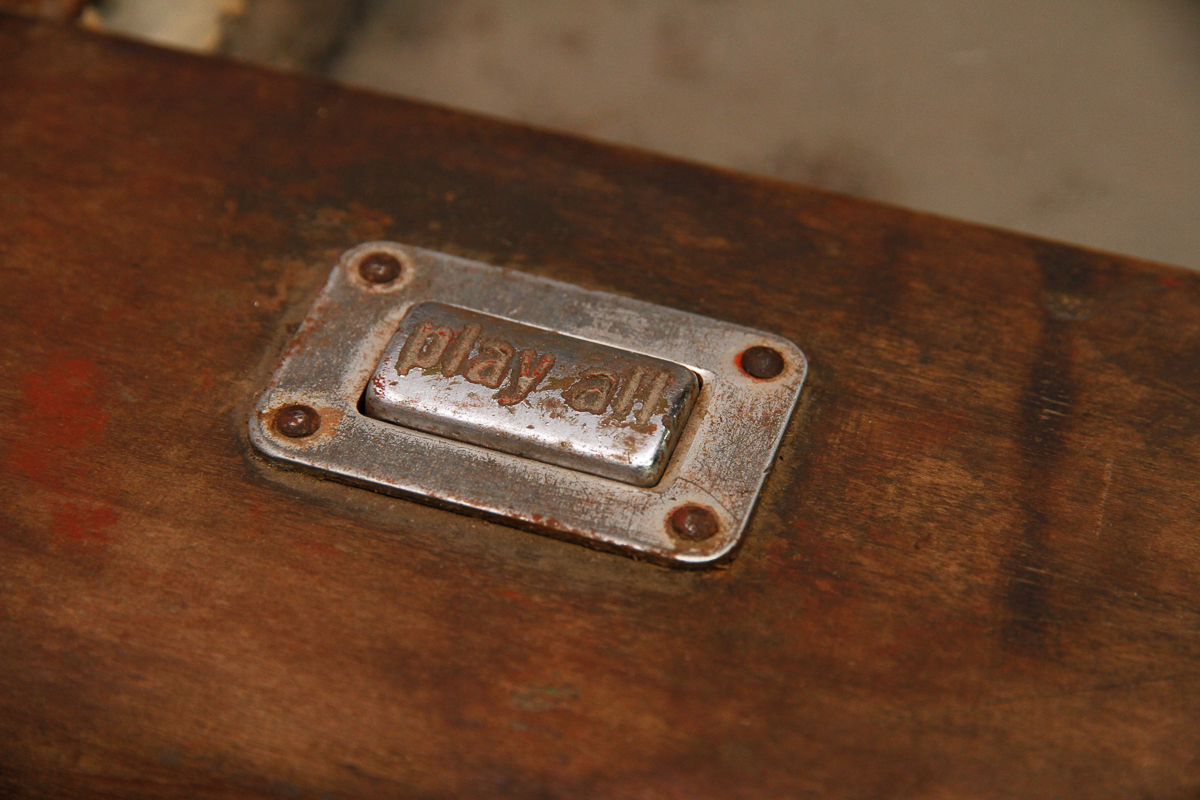 1950 Bally "Turf King" Bingo Pinball Machine