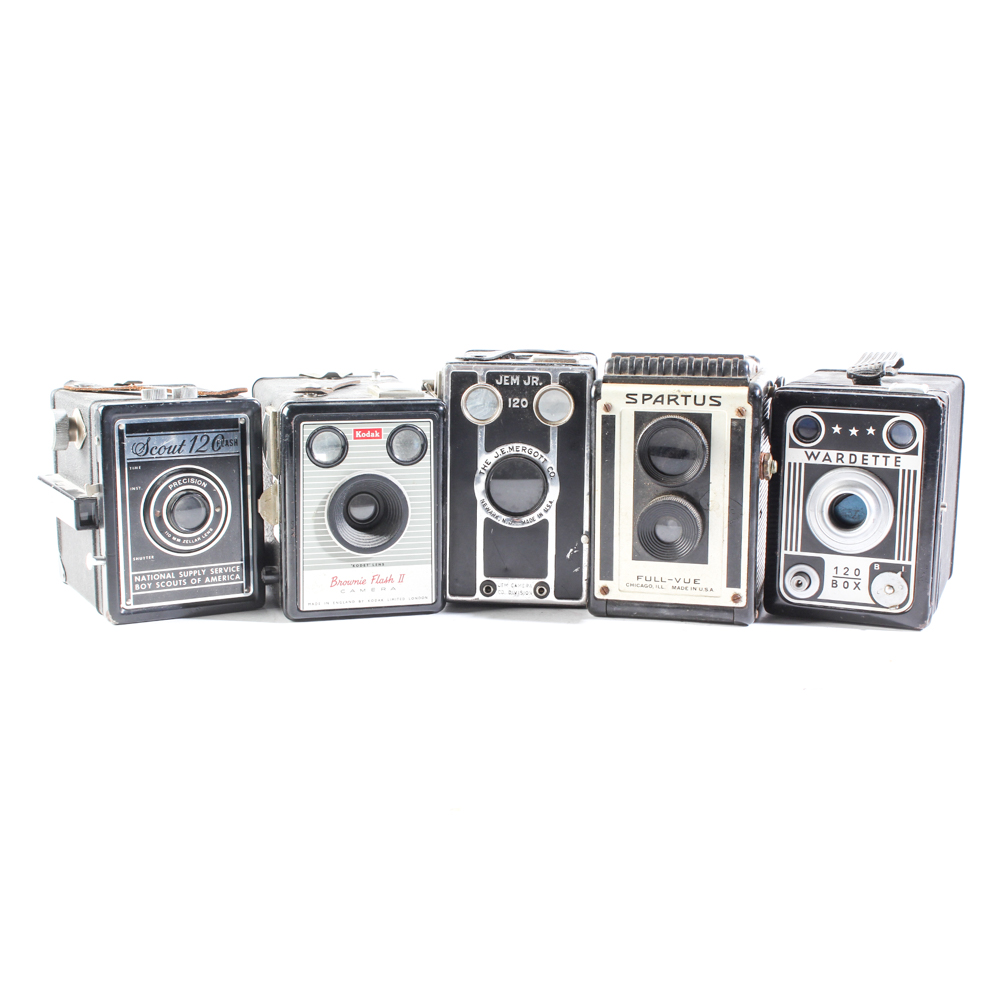 Vintage Twin-Lens Reflex Cameras Featuring Wardette and Kodak