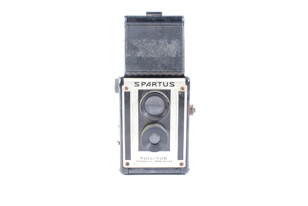 Vintage Twin-Lens Reflex Cameras Featuring Wardette and Kodak