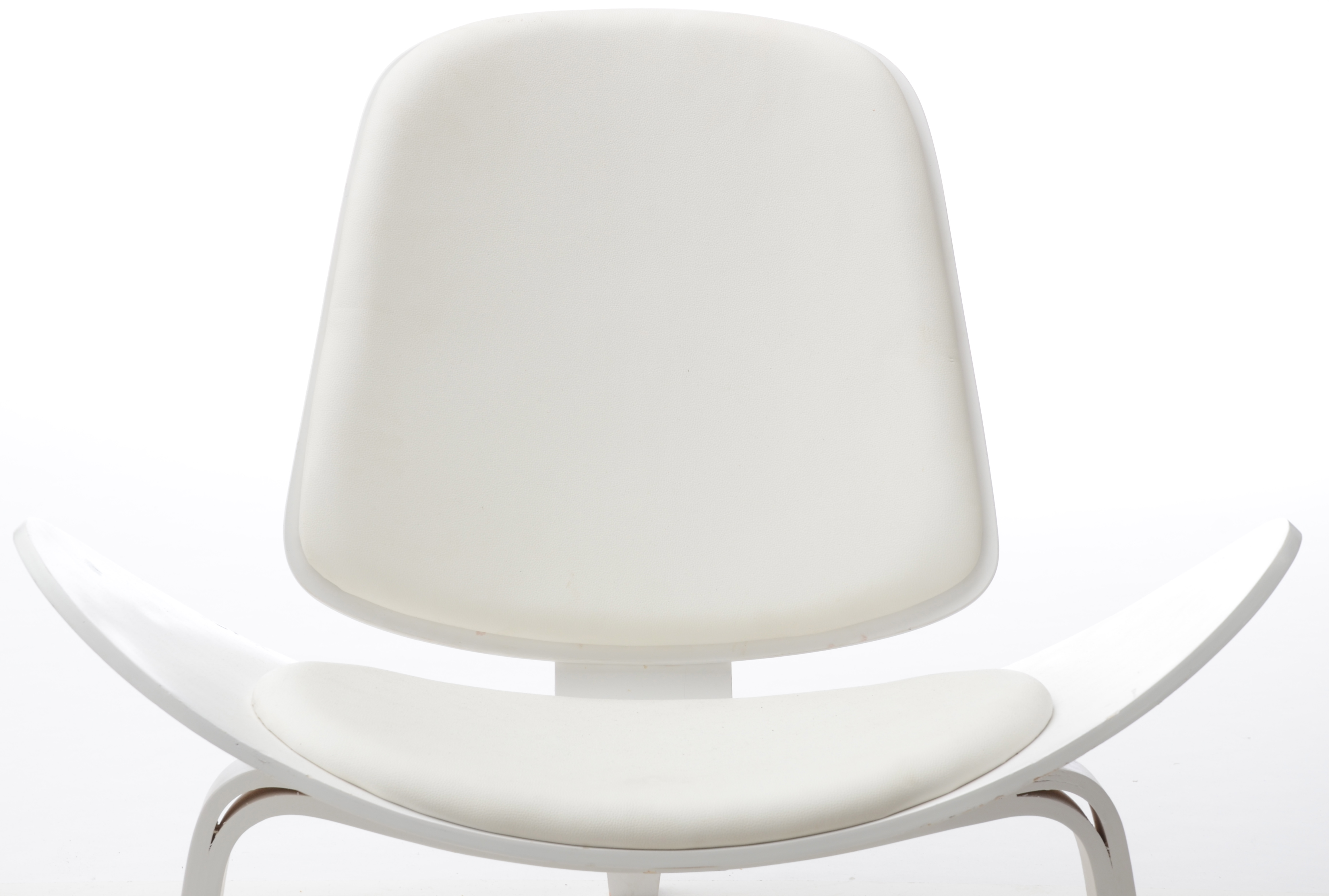 Contemporary Elliptical Lounge Chair