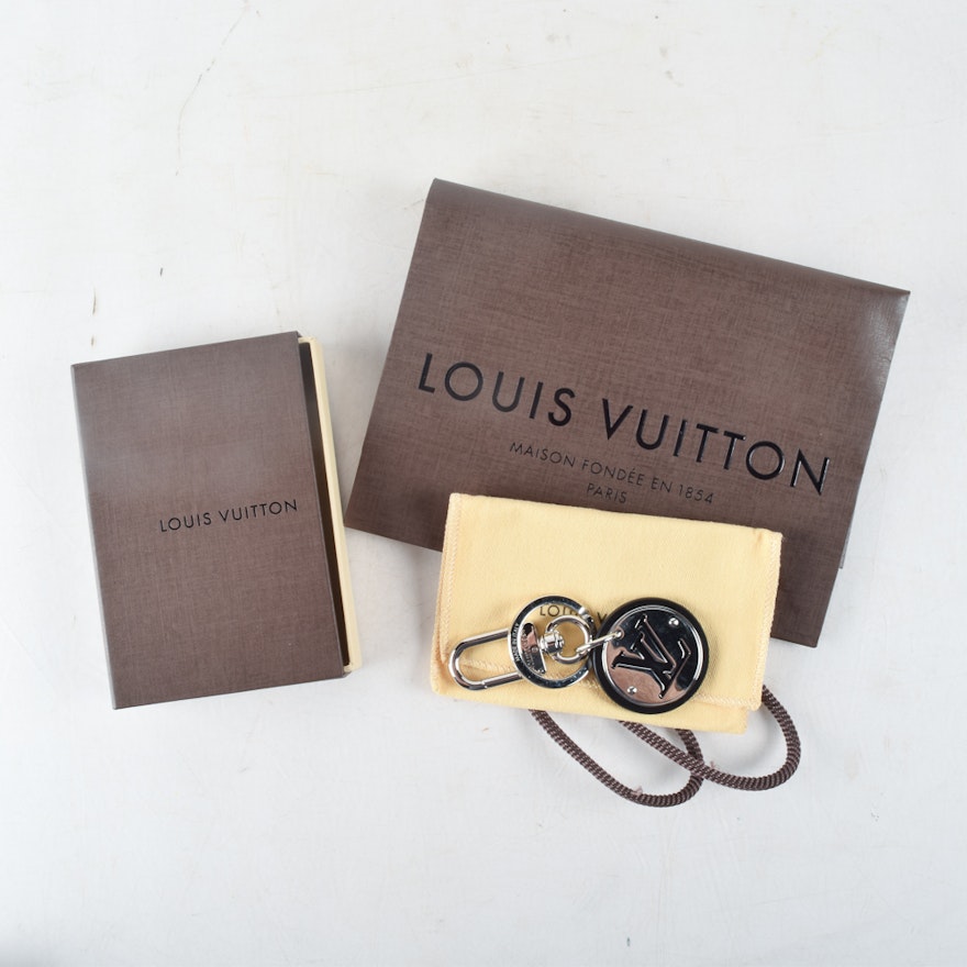 Louis Vuitton Cut Circle Key Holder