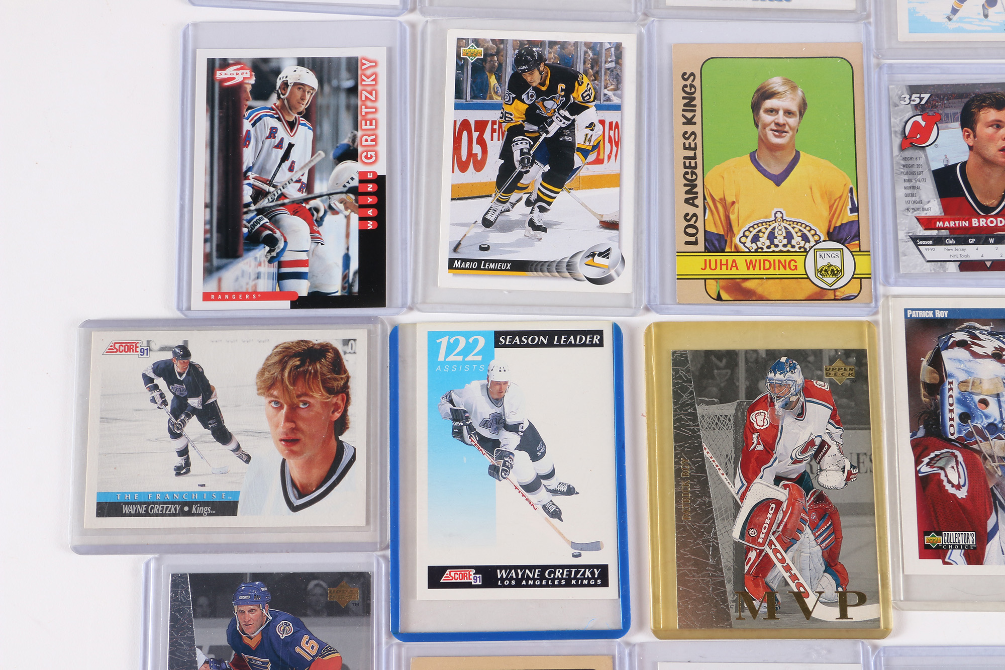 Vintage and Contemporary Hockey Cards Including Various Wayne Gretzky