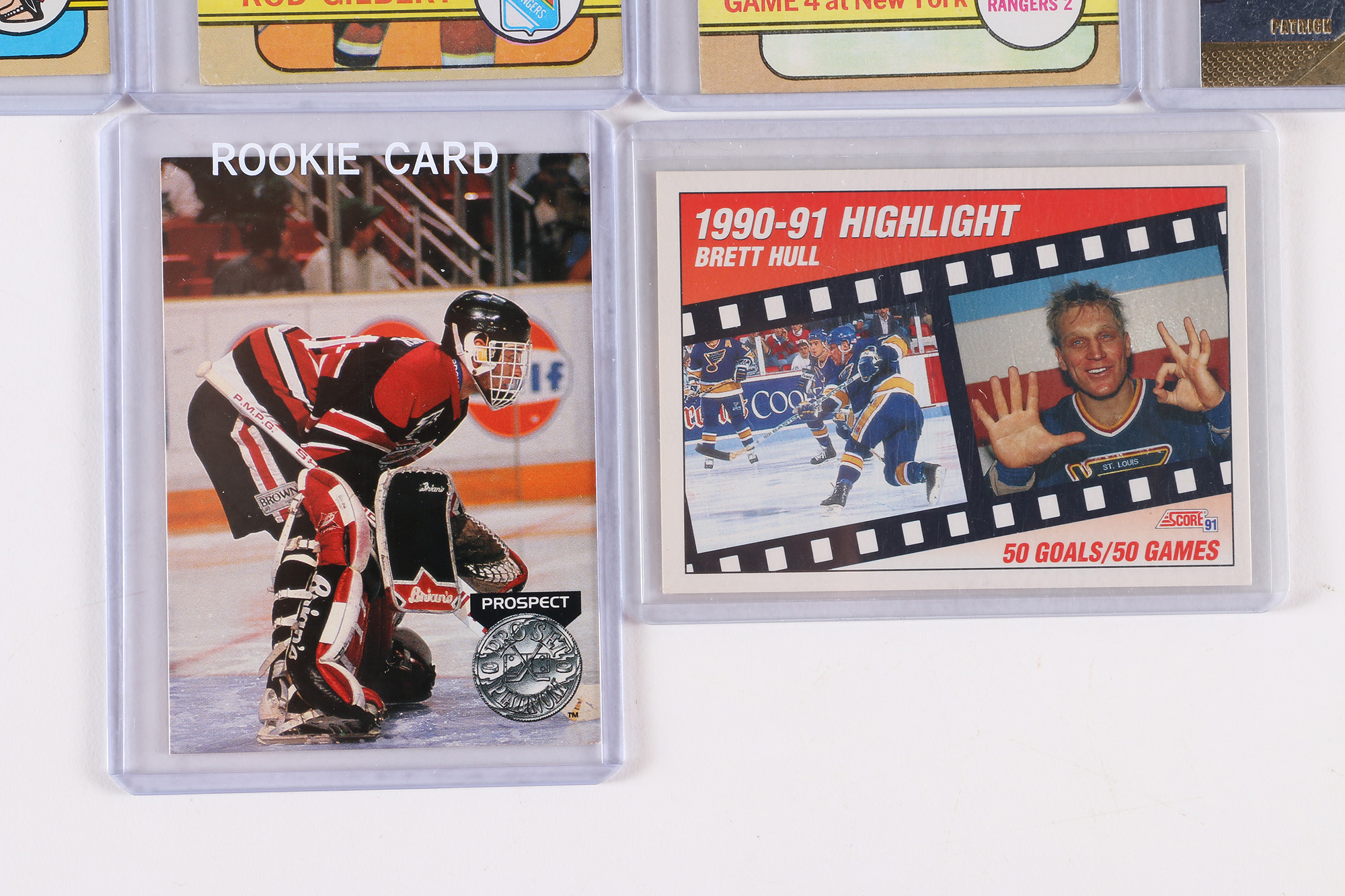 Vintage and Contemporary Hockey Cards Including Various Wayne Gretzky