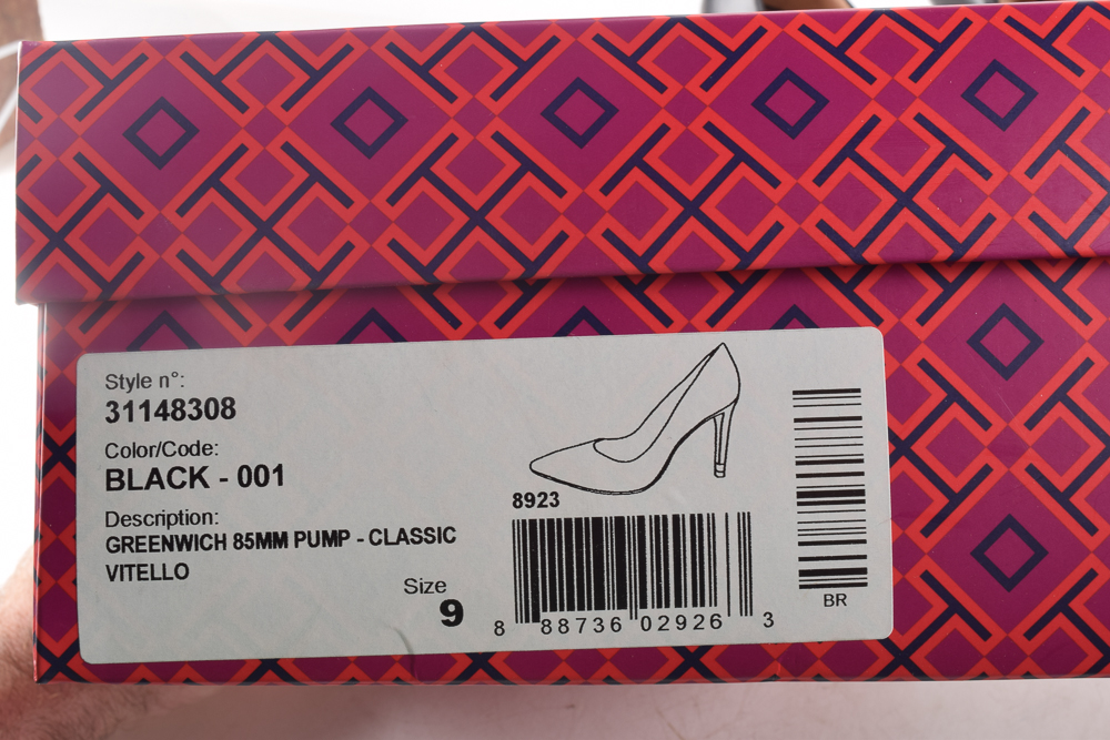 Tory Burch Greenwich Classic Pumps in Black