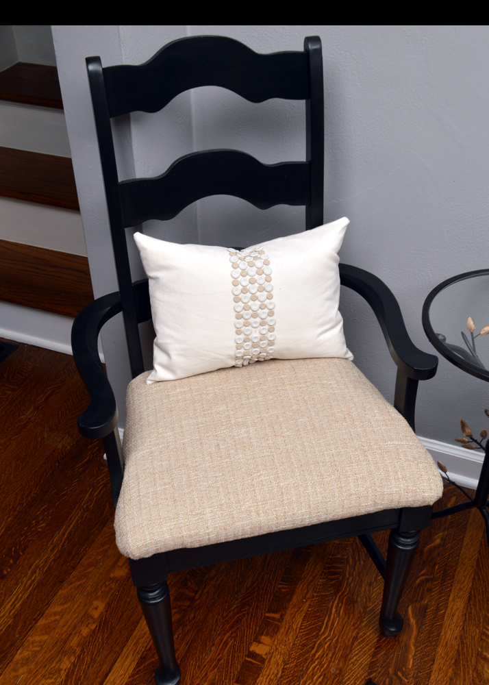 Contemporary Queen Anne Style Armchairs With Accent Table