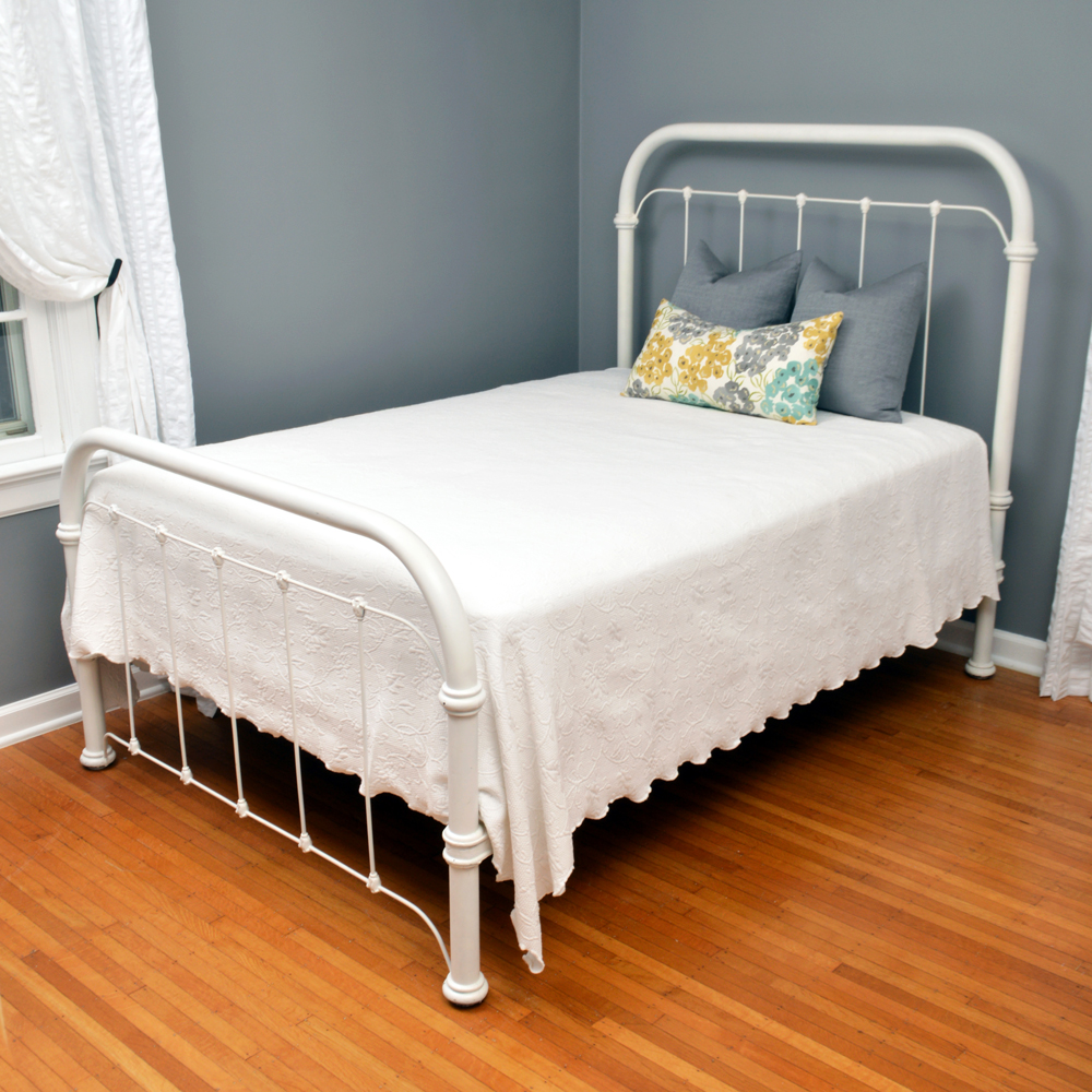 Vintage Cast Iron and Metal Full Size Bed Frame With Bedding