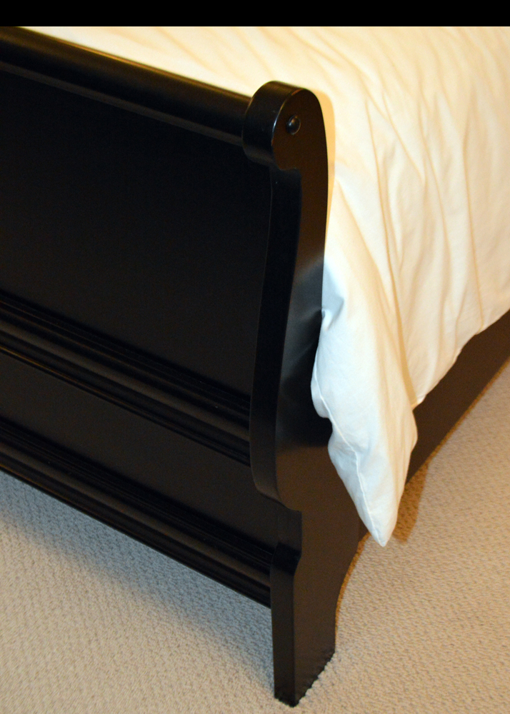 Contemporary Queen Size Sleigh Bed Frame