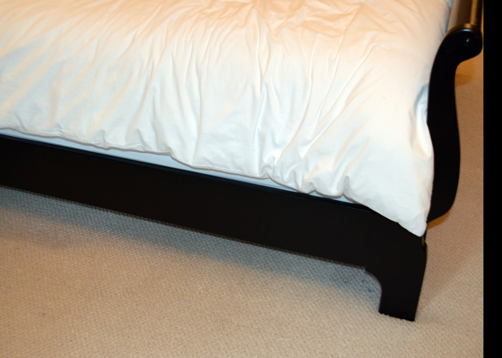 Contemporary Queen Size Sleigh Bed Frame