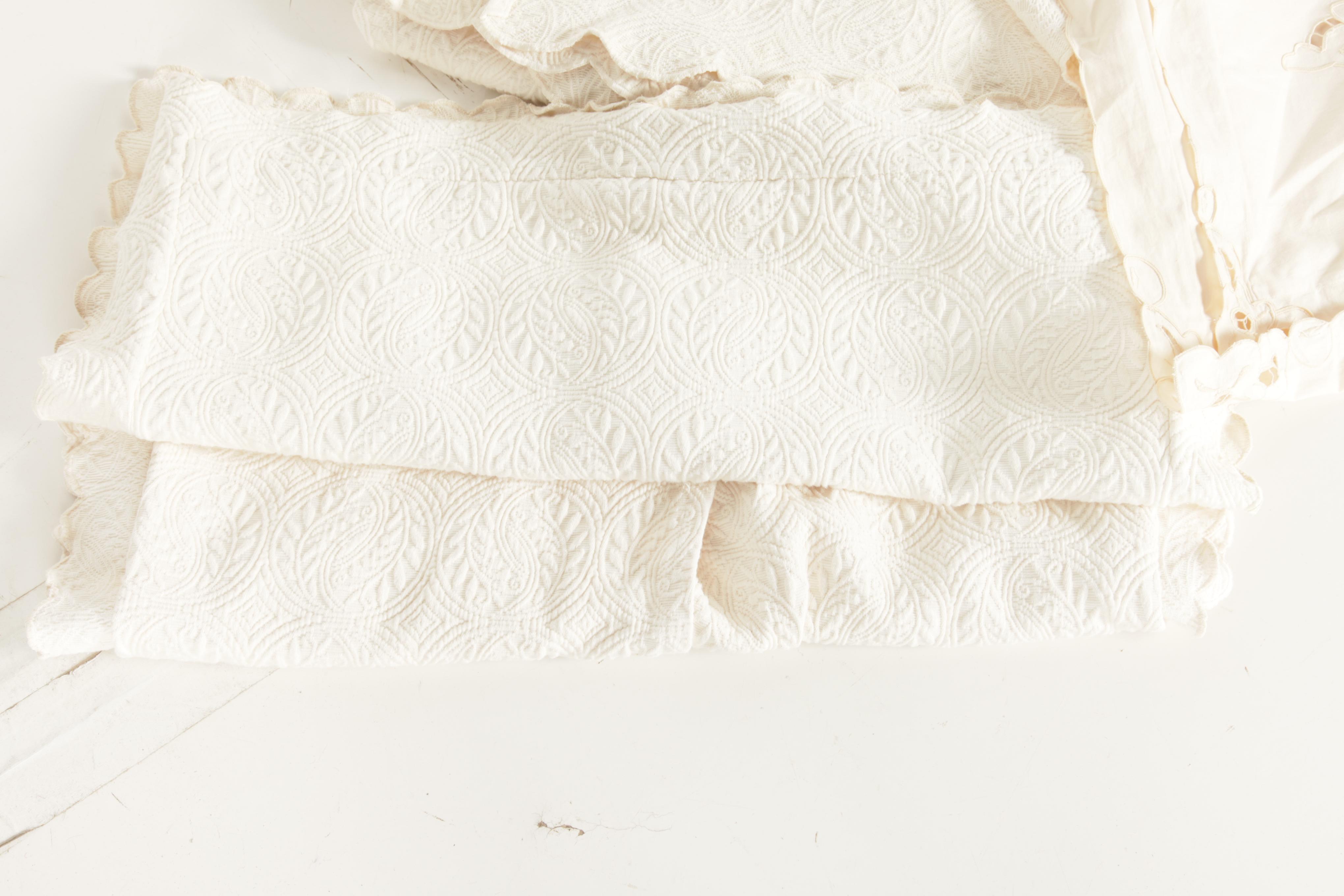 Assorted Linens