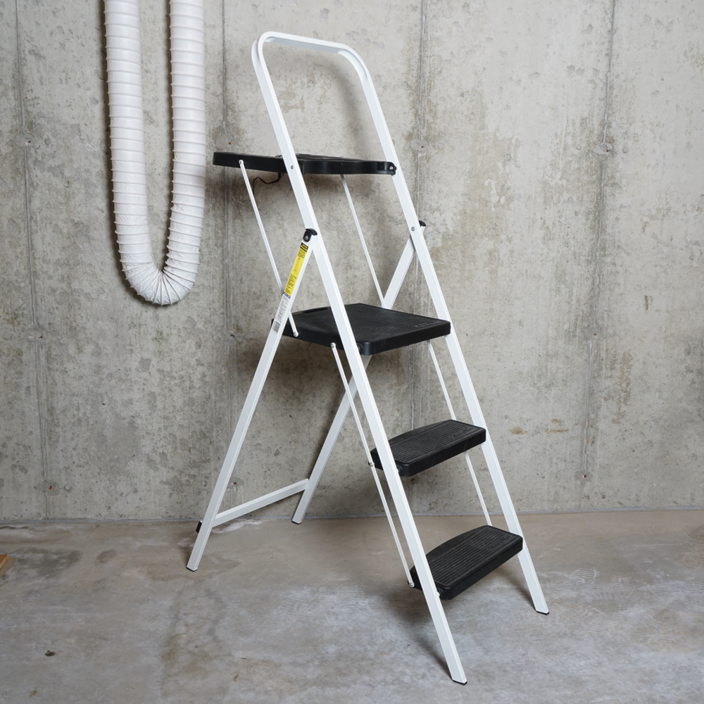 Folding Tricam Aluminum Step Ladder