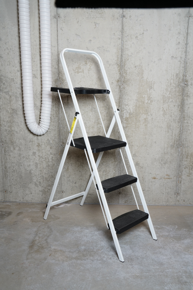 Folding Tricam Aluminum Step Ladder