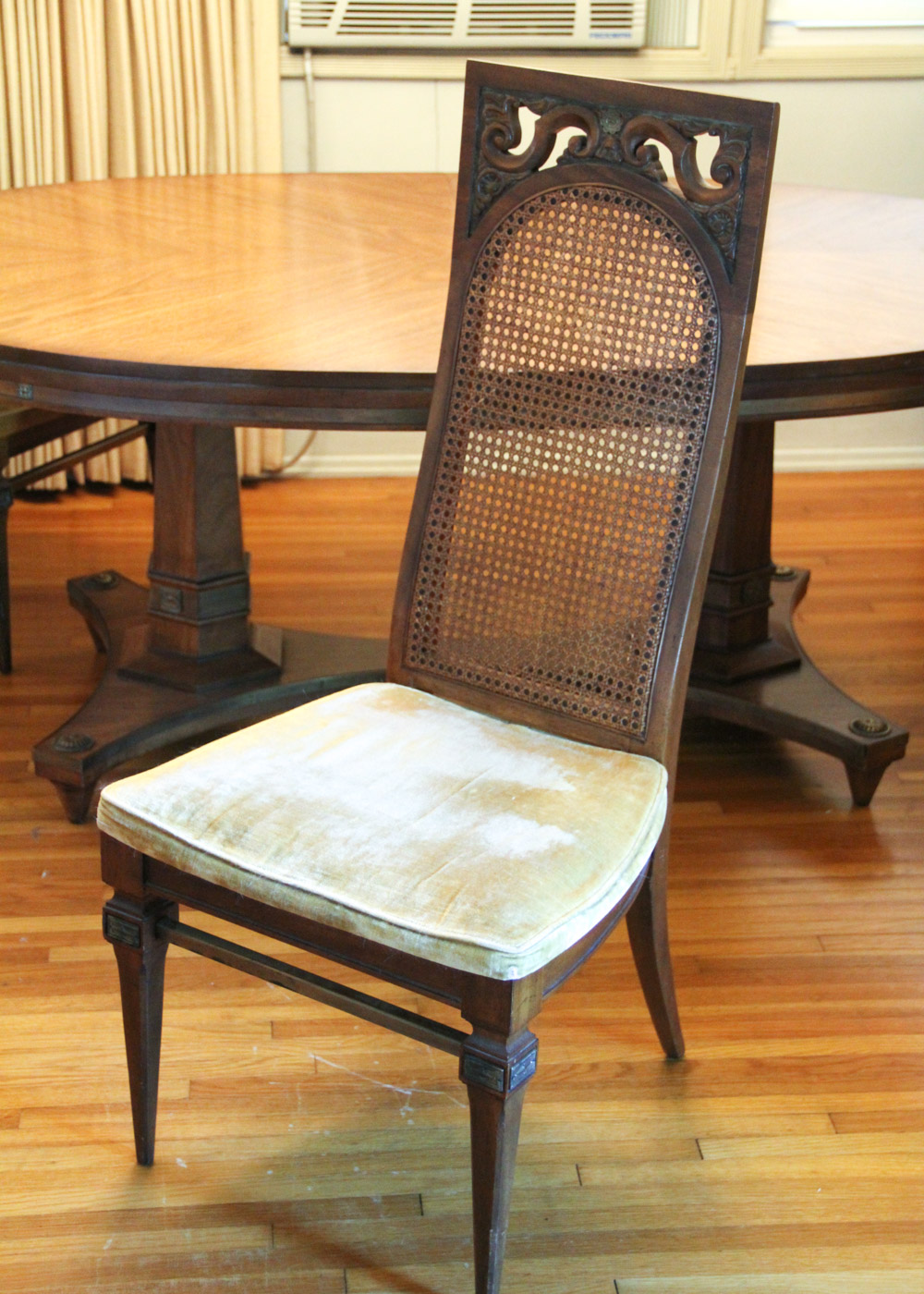 Vintage Dining Room Table and Four Chairs