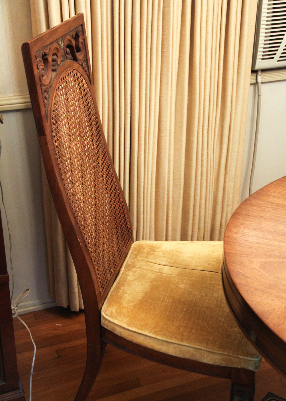 Vintage Dining Room Table and Four Chairs