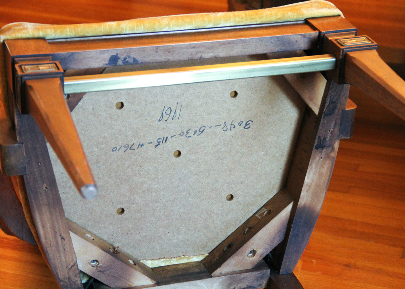 Vintage Dining Room Table and Four Chairs