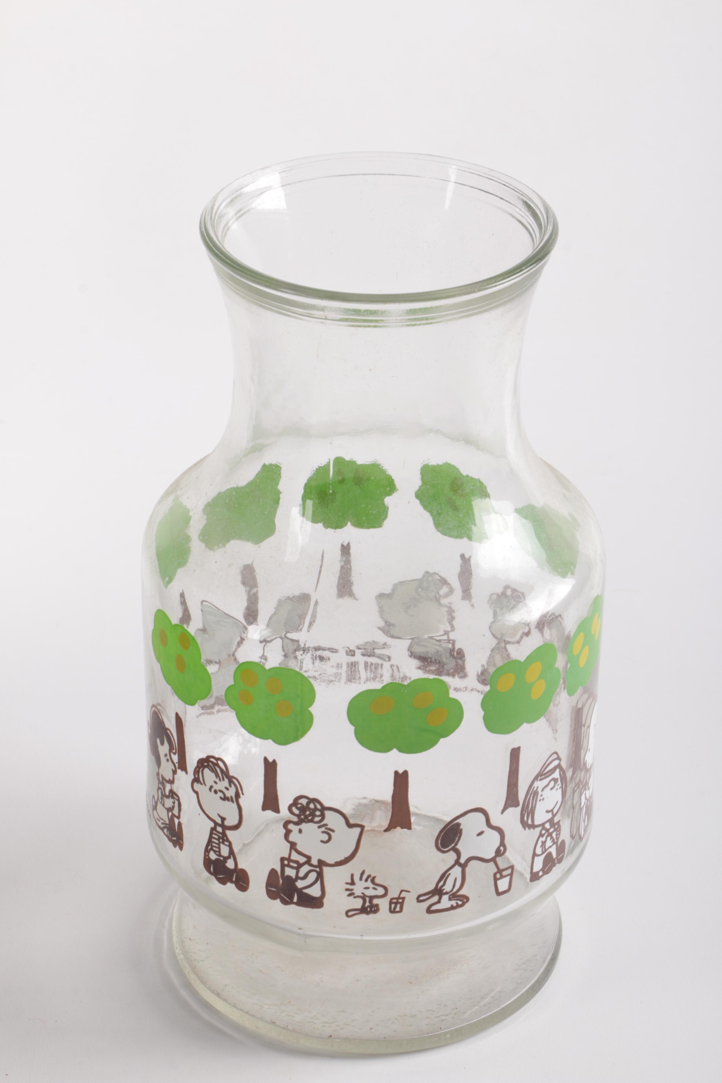 "Peanuts" Merchandise Including 1960s Anchor Hocking Carafes