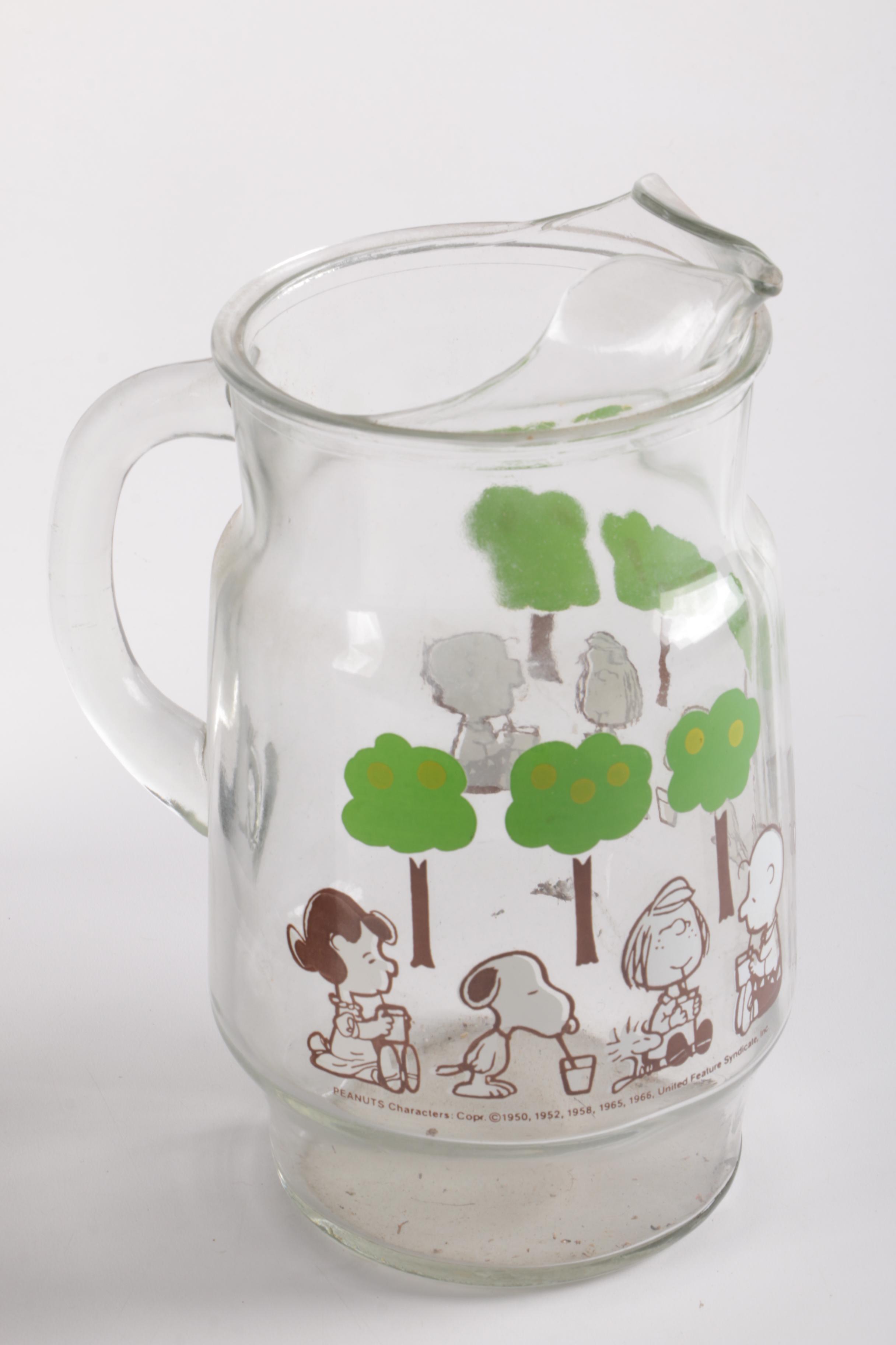 "Peanuts" Merchandise Including 1960s Anchor Hocking Carafes