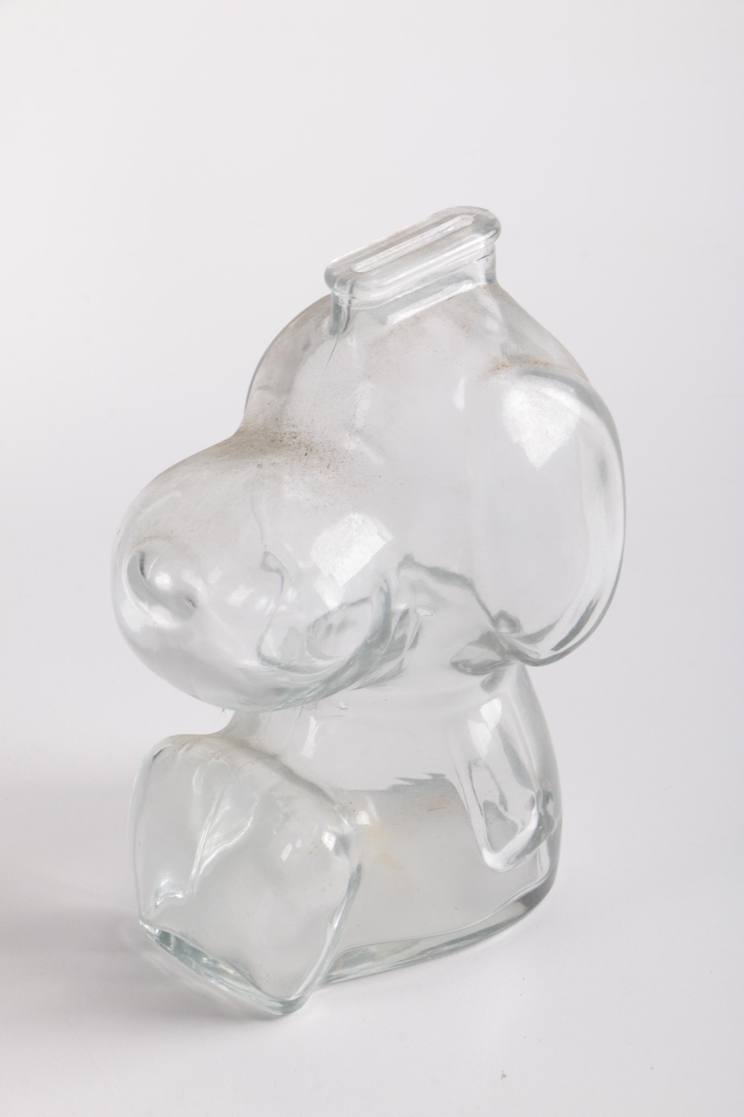 "Peanuts" Merchandise Including 1960s Anchor Hocking Carafes
