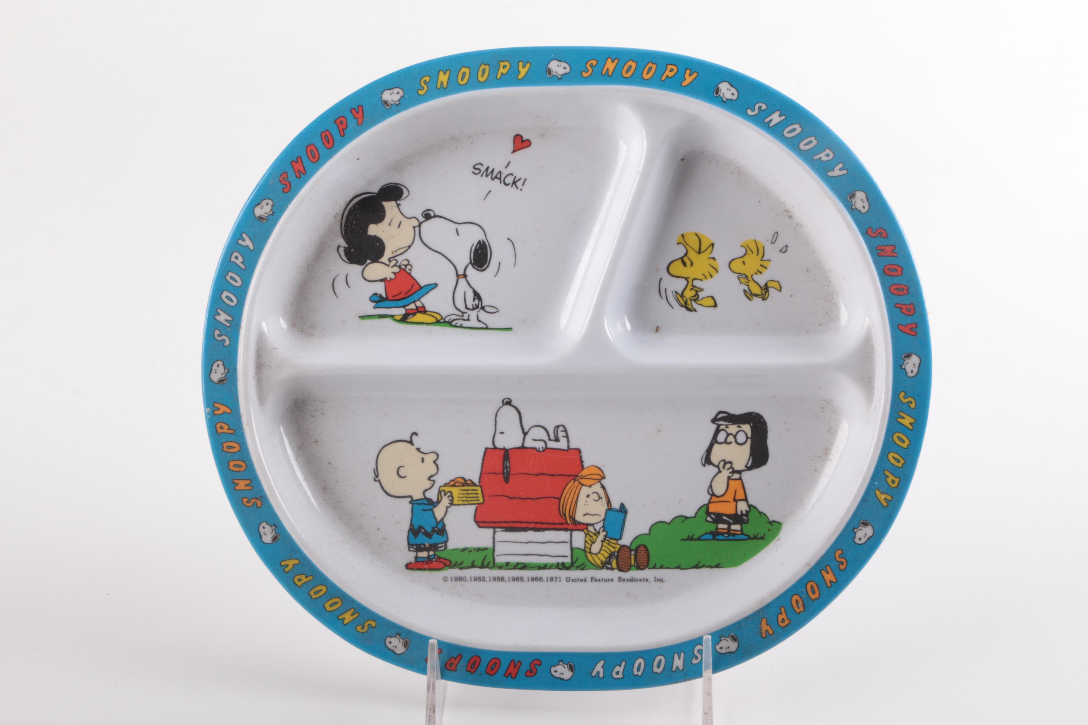"Peanuts" Merchandise Including 1960s Anchor Hocking Carafes