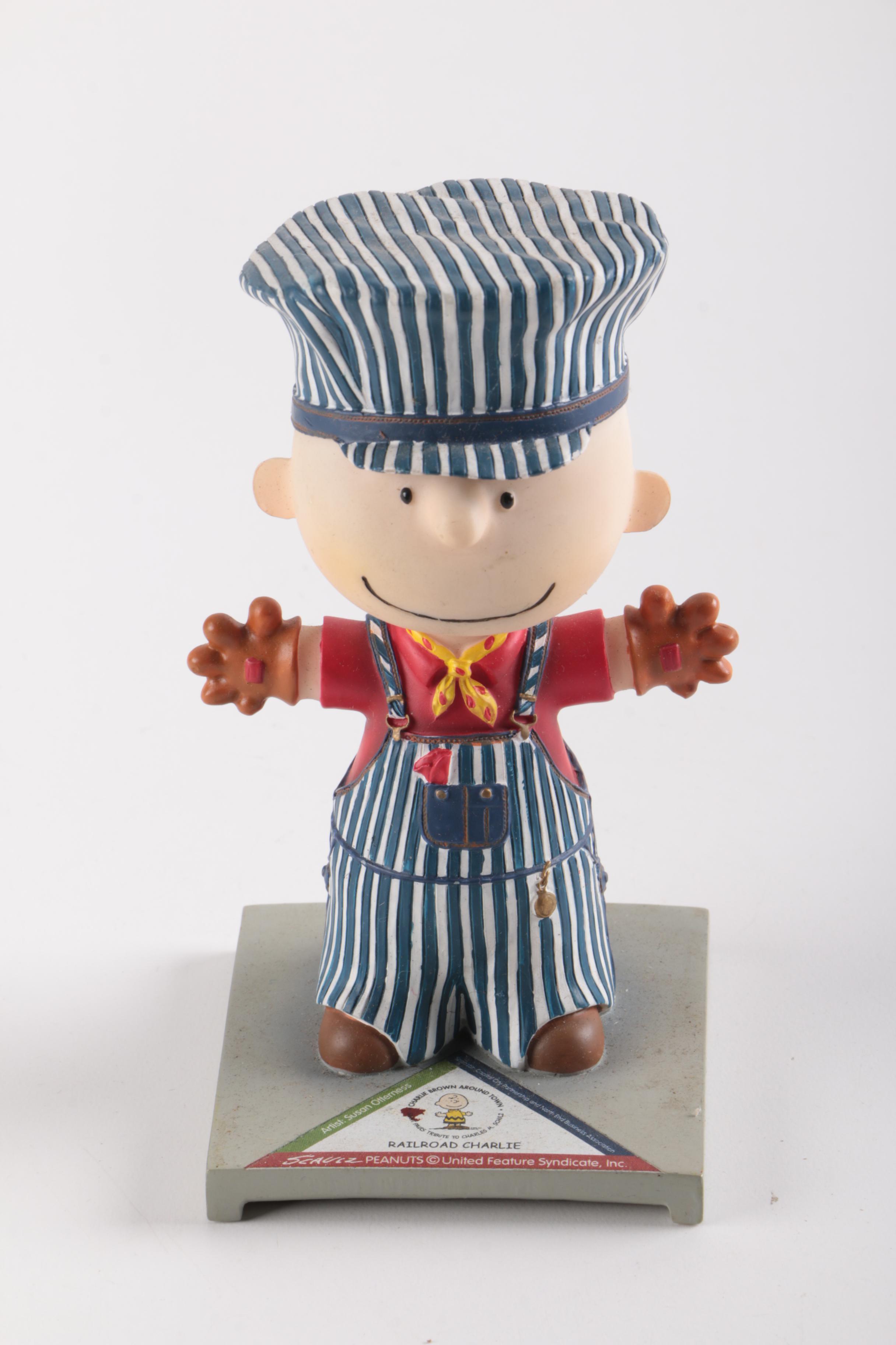 "Peanuts" Merchandise Including 1960s Anchor Hocking Carafes