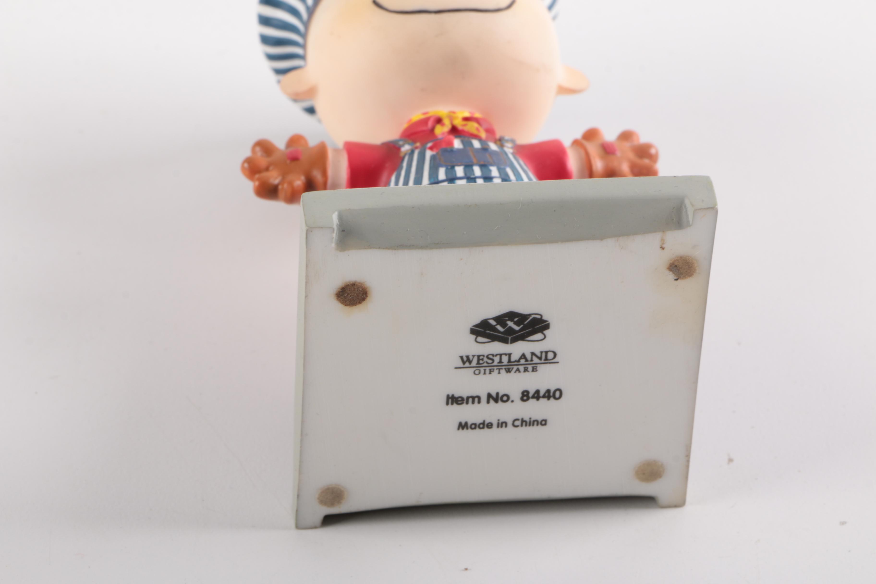 "Peanuts" Merchandise Including 1960s Anchor Hocking Carafes