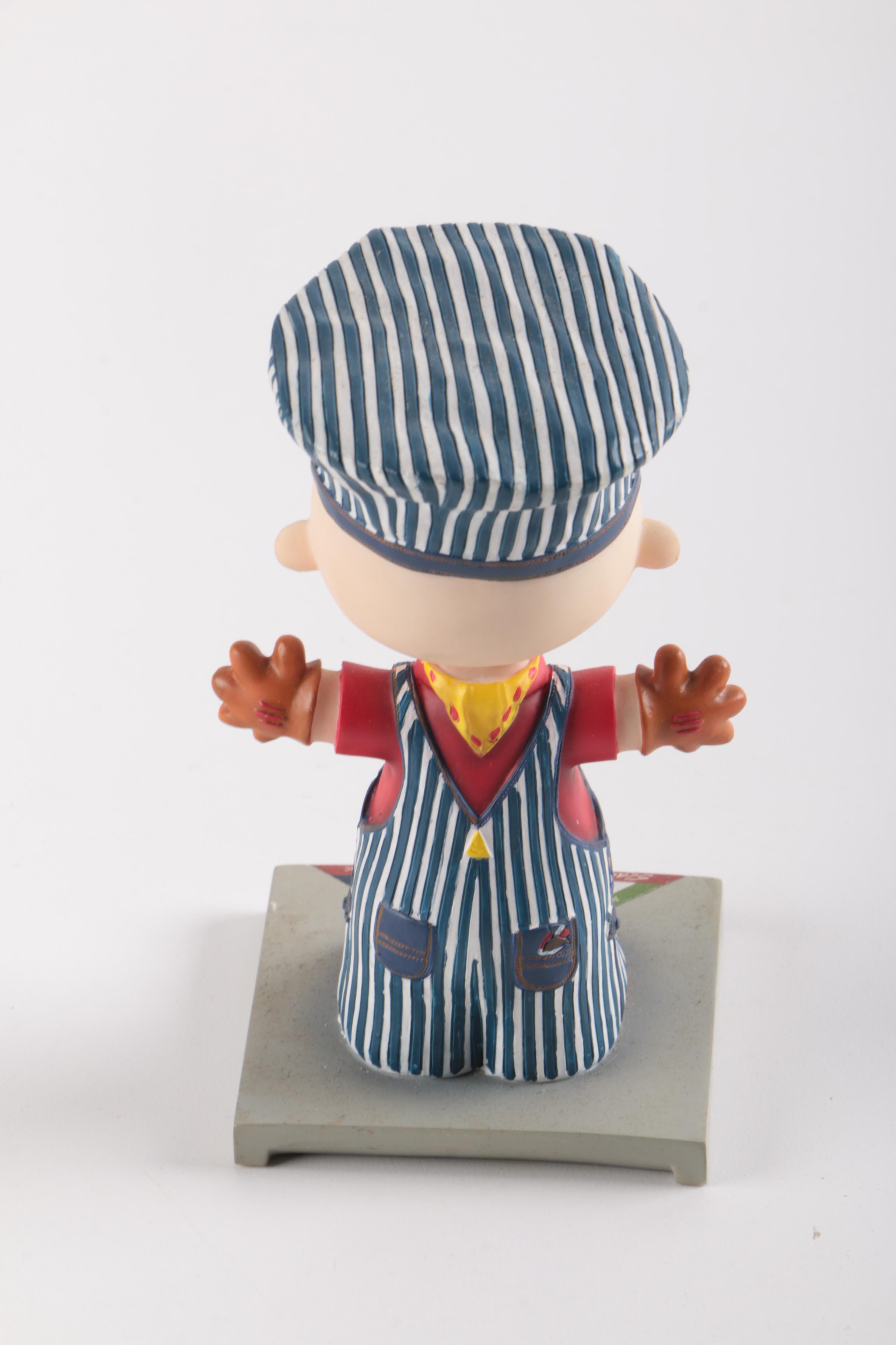 "Peanuts" Merchandise Including 1960s Anchor Hocking Carafes