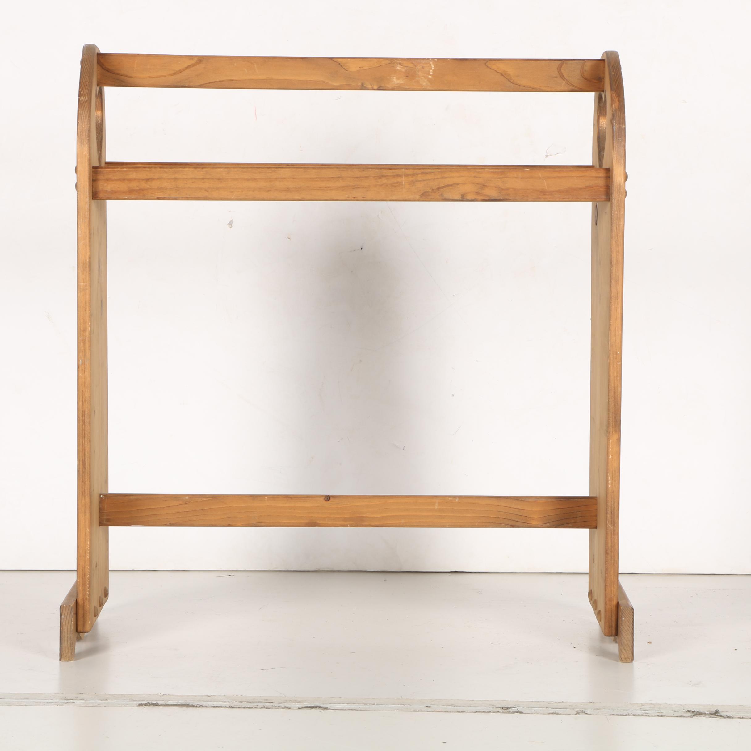 Primitive Style Pine Quilt Rack With Heart-Shaped Cutouts