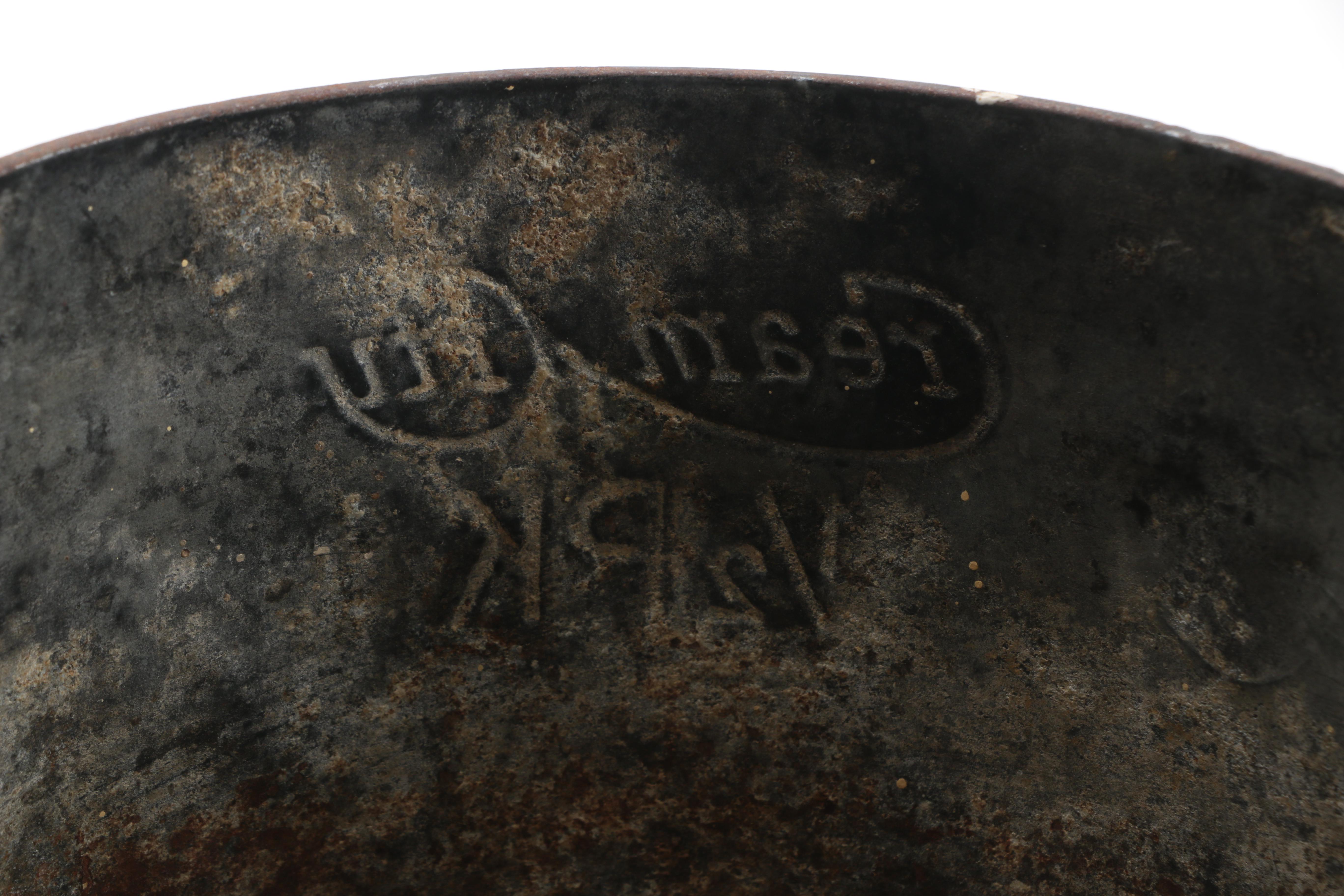 Metal Cream City Container with Scoop