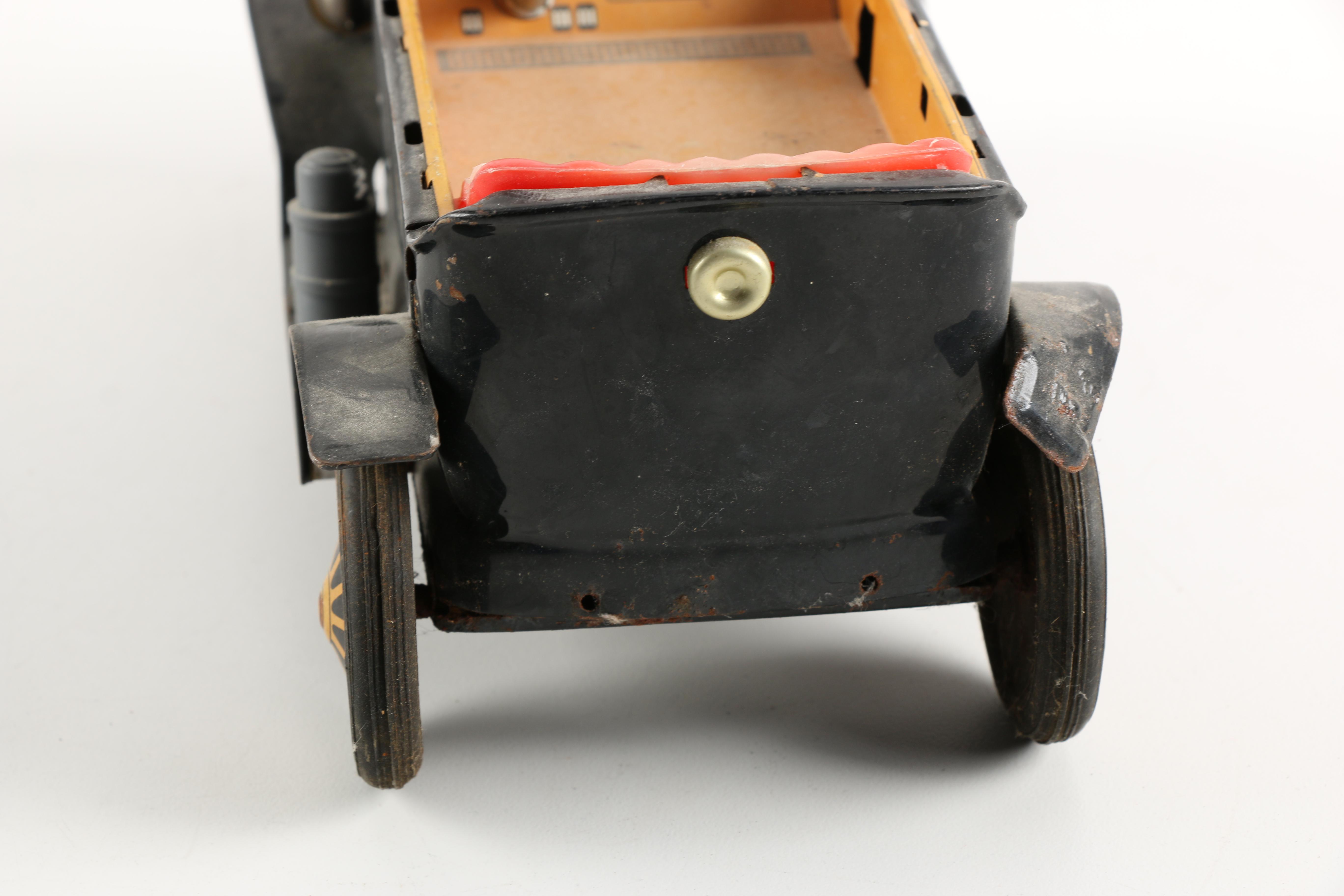 Vintage Metal Movable Vehicle Toys