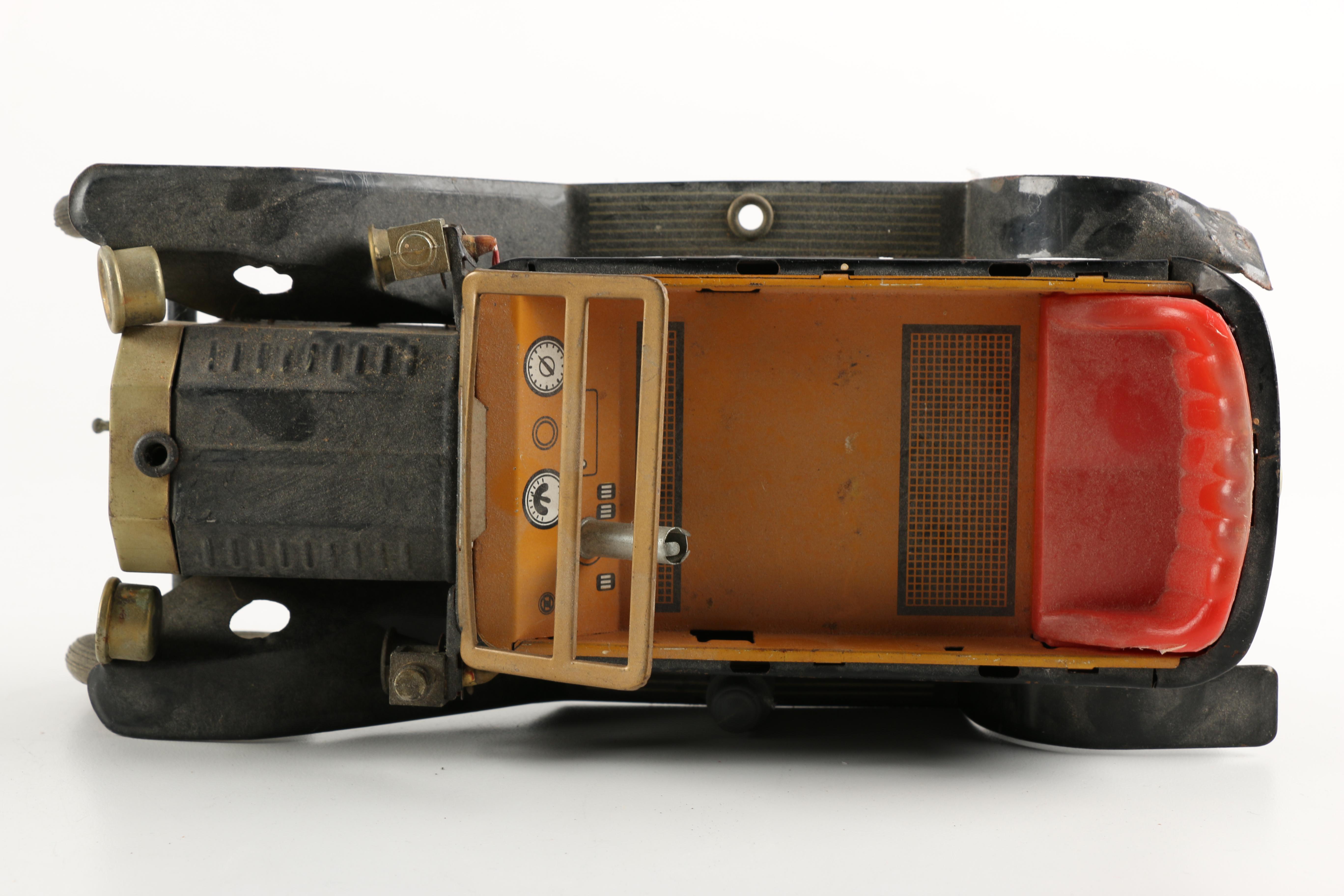 Vintage Metal Movable Vehicle Toys