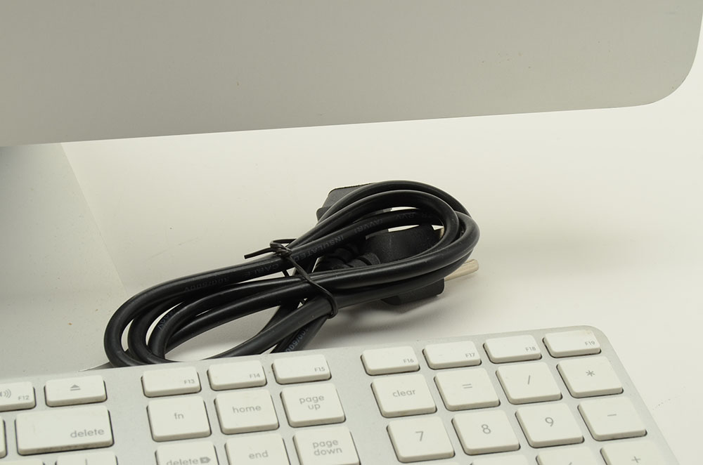 24" iMac Desktop Computer