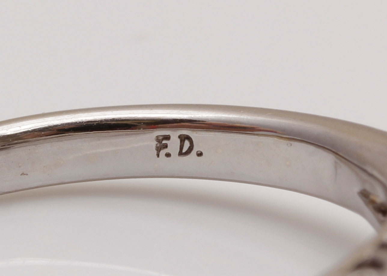 10K White Gold Diamond Ring